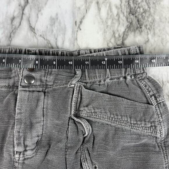 Free People Cayman Cargo Shorts Smocked Pockets Womens Small Gray Mid Rise - Picture 7 of 12